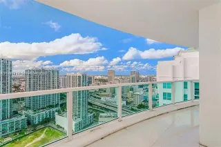 Propiedad en alquiler con 2 habitaciones y 2 baños en Miami