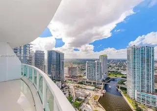 Propiedad en alquiler con 2 habitaciones y 2 baños en Miami