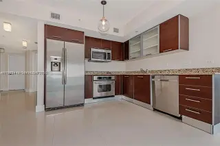 Propiedad en alquiler con 2 habitaciones y 2 baños en Miami