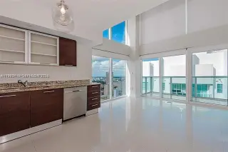 Propiedad en alquiler con 2 habitaciones y 2 baños en Miami