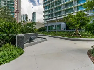 Propiedad en alquiler con 2 habitaciones y 2 baños en Miami