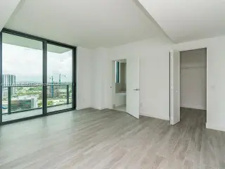 Propiedad en alquiler con 2 habitaciones y 2 baños en Miami