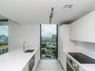 Propiedad en alquiler con 2 habitaciones y 2 baños en Miami