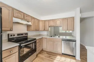 Propiedad en alquiler con 2 habitaciones y 1.5 baños en Reston