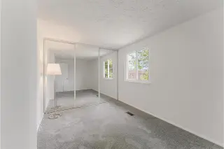 Propiedad en alquiler con 2 habitaciones y 1.5 baños en Reston