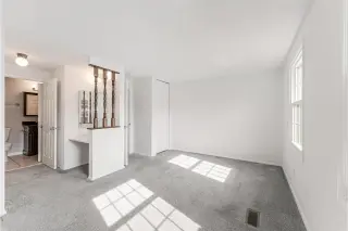 Propiedad en alquiler con 2 habitaciones y 1.5 baños en Reston