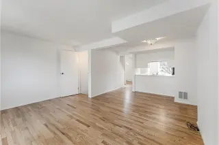 Propiedad en alquiler con 2 habitaciones y 1.5 baños en Reston