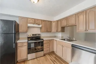 Propiedad en alquiler con 2 habitaciones y 1.5 baños en Reston