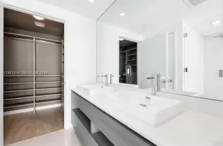 Propiedad en alquiler con 2 habitaciones y 2 baños en Miami