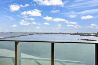 Propiedad en alquiler con 2 habitaciones y 2 baños en Miami