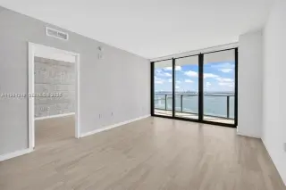 Propiedad en alquiler con 2 habitaciones y 2 baños en Miami