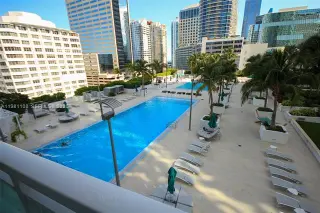 Propiedad en alquiler con 2 habitaciones y 2 baños en Miami