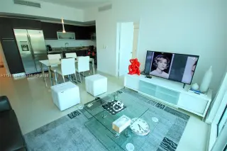 Propiedad en alquiler con 2 habitaciones y 2 baños en Miami