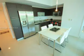 Propiedad en alquiler con 2 habitaciones y 2 baños en Miami