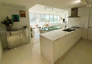 Propiedad en alquiler con 2 habitaciones y 2 baños en Miami