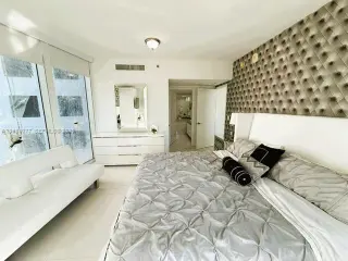 Propiedad en alquiler con 2 habitaciones y 2 baños en Miami