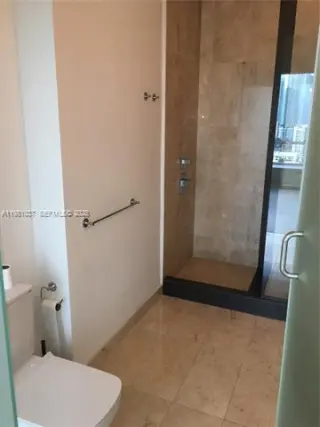 Propiedad en alquiler con 3 habitaciones y 2.5 baños en Miami