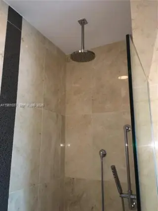 Propiedad en alquiler con 3 habitaciones y 2.5 baños en Miami
