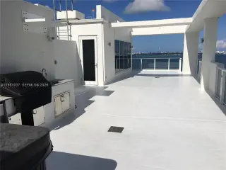 Propiedad en alquiler con 3 habitaciones y 2.5 baños en Miami