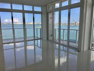 Propiedad en alquiler con 3 habitaciones y 2.5 baños en Miami