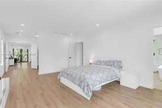 Propiedad en alquiler con 4 habitaciones y 4.5 baños en Miami