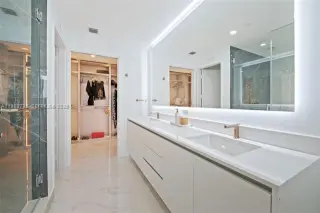 Propiedad en alquiler con 3 habitaciones y 3 baños en Miami