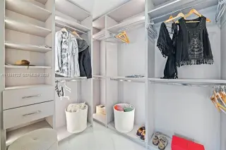 Propiedad en alquiler con 3 habitaciones y 3 baños en Miami
