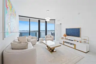Propiedad en alquiler con 3 habitaciones y 3 baños en Miami