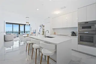 Propiedad en alquiler con 3 habitaciones y 3 baños en Miami