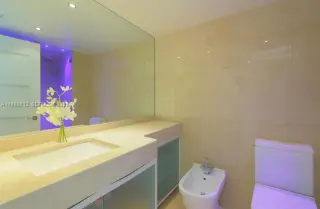 Propiedad en alquiler con 2 habitaciones y 2 baños en Miami Beach