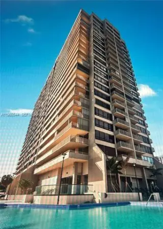 Propiedad en alquiler con 2 habitaciones y 2 baños en Miami