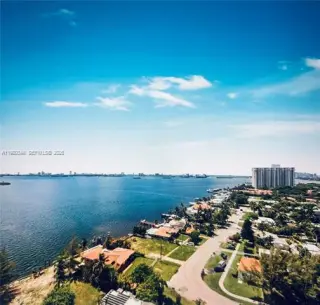 Propiedad en alquiler con 2 habitaciones y 2 baños en Miami