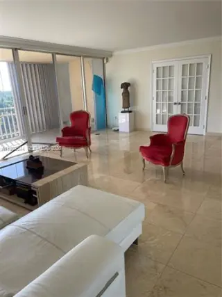 Propiedad en alquiler con 2 habitaciones y 2 baños en Miami