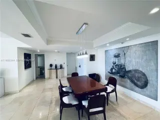 Propiedad en alquiler con 2 habitaciones y 2 baños en Miami