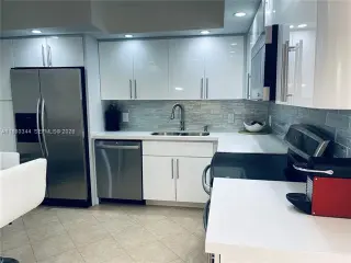 Propiedad en alquiler con 2 habitaciones y 2 baños en Miami