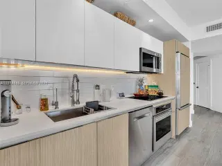 Propiedad en alquiler con 2 habitaciones y 2 baños en Miami