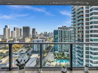 Propiedad en alquiler con 2 habitaciones y 2 baños en Miami
