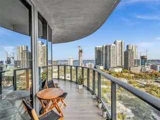Propiedad en alquiler con 2 habitaciones y 2 baños en Miami
