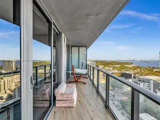 Propiedad en alquiler con 2 habitaciones y 2 baños en Miami