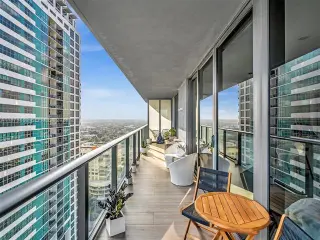 Propiedad en alquiler con 2 habitaciones y 2 baños en Miami