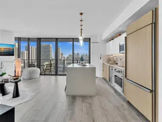 Propiedad en alquiler con 2 habitaciones y 2 baños en Miami