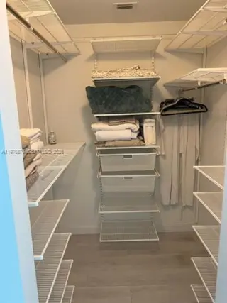 Propiedad en alquiler con 3 habitaciones y 2 baños en Miami