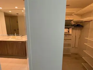 Propiedad en alquiler con 3 habitaciones y 2 baños en Miami