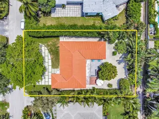 Propiedad en alquiler con 3 habitaciones y 2 baños en Miami Shores