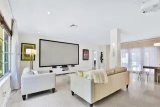 Propiedad en alquiler con 3 habitaciones y 2 baños en Miami Shores