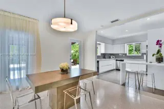Propiedad en alquiler con 3 habitaciones y 2 baños en Miami Shores