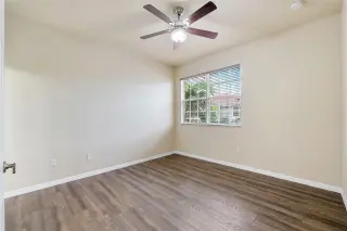 Propiedad en alquiler con 2 habitaciones y 2 baños en Tamarac