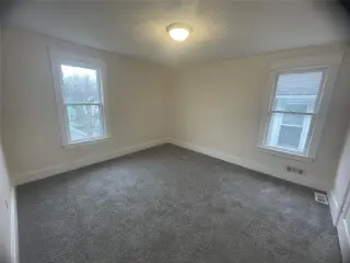 Propiedad en alquiler con 3 habitaciones y 1.5 baños en Steubenville