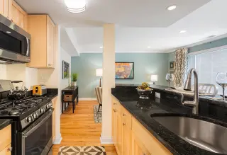 Propiedad en alquiler con 1 dormitorio y 1.5 baños en West Roxbury