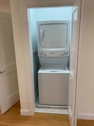 Propiedad en alquiler con 1 dormitorio y 1 baño en Brookline